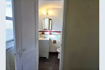 143 W Milton Ave, Rahway, NJ 07065 - Photo 10