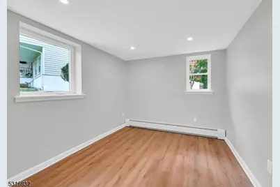 516 Riverdale Blvd, Pompton Lakes, NJ 07442 - Photo 24