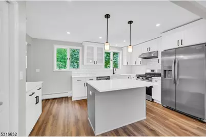 516 Riverdale Blvd, Pompton Lakes, NJ 07442 - Photo 10