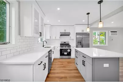 516 Riverdale Blvd, Pompton Lakes, NJ 07442 - Photo 12