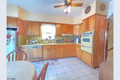 137 Fairbanks St, Hillside, NJ 07205 - Photo 18