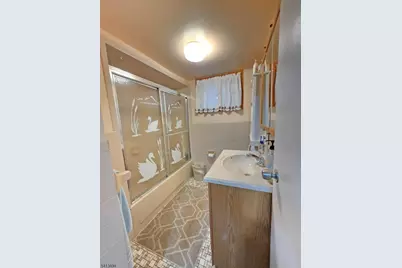 137 Fairbanks St, Hillside, NJ 07205 - Photo 12