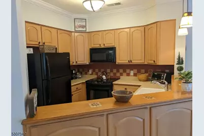 3 Maple Cres #13, Vernon, NJ 07462 - Photo 2