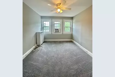 106 Clarendon Pl, Hackensack, NJ 07601 - Photo 20