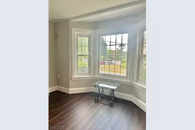 106 Clarendon Pl, Hackensack, NJ 07601 - Photo 24