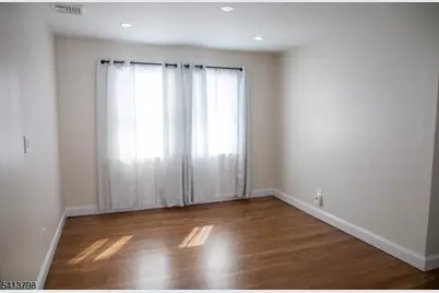 711 Brooklyn Ave, Raritan, NJ 08869 - Photo 16