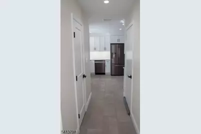 711 Brooklyn Ave, Raritan, NJ 08869 - Photo 12