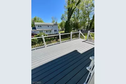 240 Atlantic Dr, Parsippany, NJ 07054 - Photo 24