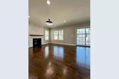 240 Atlantic Dr, Parsippany, NJ 07054 - Photo 8