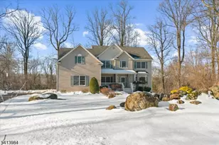 205 Hogan Ct, Bethlehem Township, NJ 08802 - Photo 1