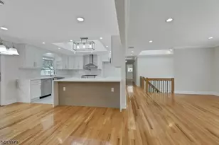 108 Packanack Lake Rd, Wayne, NJ 07470 - Photo 8