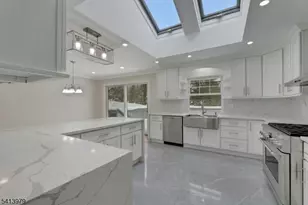 108 Packanack Lake Rd, Wayne, NJ 07470 - Photo 14