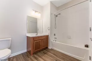 101 Altra Rd, Raritan Township, NJ 08822 - Photo 8