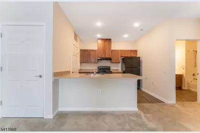 101 Altra Road, Raritan Township, NJ 08822 - Photo 12