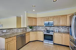 4 Veghte Pl, Franklin Township, NJ 08823 - Photo 20