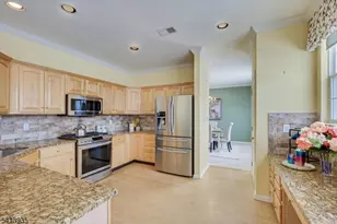 4 Veghte Pl, Franklin Township, NJ 08823 - Photo 18