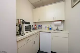 178 Tamarack Cir, Montgomery Township, NJ 08558 - Photo 8