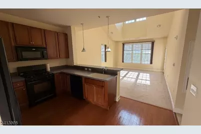 2411 Ramapo Ct, Riverdale, NJ 07457 - Photo 2
