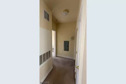2411 Ramapo Ct, Riverdale, NJ 07457 - Photo 8