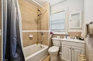 96 Beaumont Pl, Newark, NJ 07104 - Photo 20