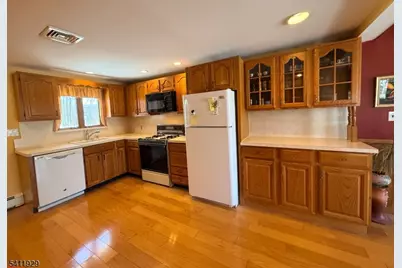 32 Clayton Rd, West Milford, NJ 07421 - Photo 14