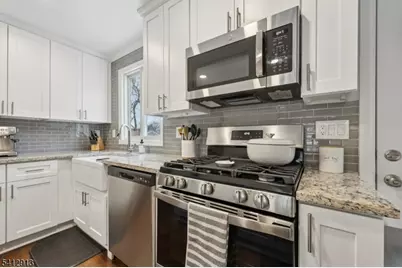 14 Buckingham Dr, Madison, NJ 07940 - Photo 16