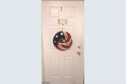 870 Honeybrook Cir, Lopatcong Township, NJ 08886 - Photo 4