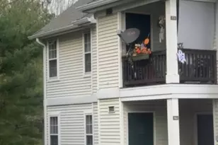 870 Honeybrook Cir, Lopatcong Township, NJ 08886 - Photo 2