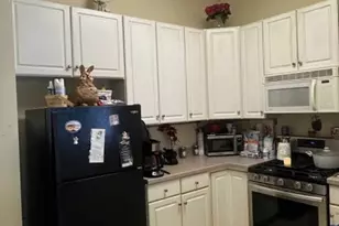 870 Honeybrook Cir, Lopatcong Township, NJ 08886 - Photo 10