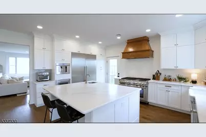 134 Hillsborough Rd, Hillsborough Township, NJ 08844 - Photo 8