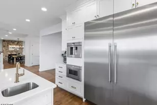 134 Hillsborough Rd, Hillsborough Township, NJ 08844 - Photo 14