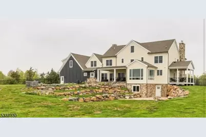 134 Hillsborough Rd, Hillsborough Township, NJ 08844 - Photo 38