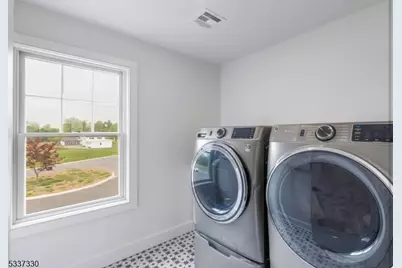 134 Hillsborough Rd, Hillsborough Township, NJ 08844 - Photo 32