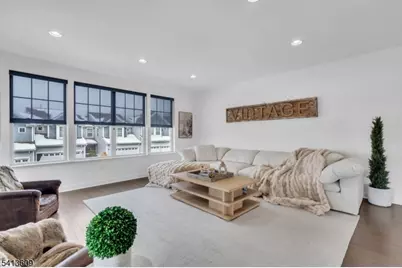 18 Blazingstar Way, Allamuchy Township, NJ 07840 - Photo 8