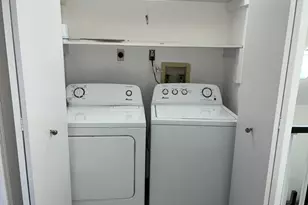 111 Wisbech Pl, Franklin Township, NJ 08873 - Photo 10