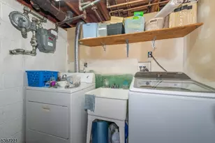 98 Browertown Rd, Little Falls Township, NJ 07424 - Photo 30