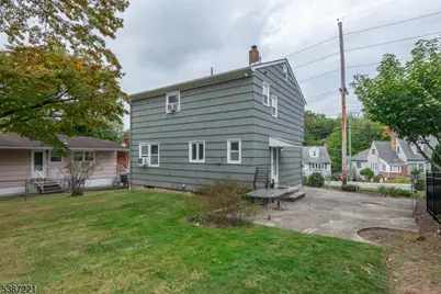 98 Browertown Rd, Little Falls Township, NJ 07424 - Photo 26