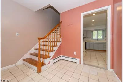 98 Browertown Rd, Little Falls Township, NJ 07424 - Photo 4