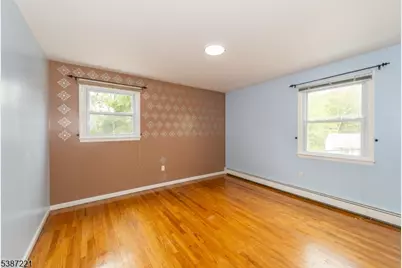 98 Browertown Rd, Little Falls Township, NJ 07424 - Photo 14