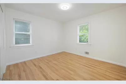 21 Mountain View Dr, Chester, NJ 07930 - Photo 26