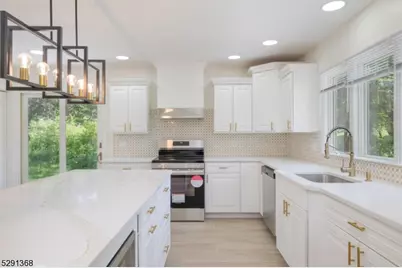 21 Mountain View Dr, Chester, NJ 07930 - Photo 14