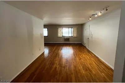 401 Highway22B40U6 #F, North Plainfield, NJ 07060 - Photo 2