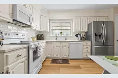 20C Dorchester Dr, Monroe Township, NJ 08831 - Photo 8