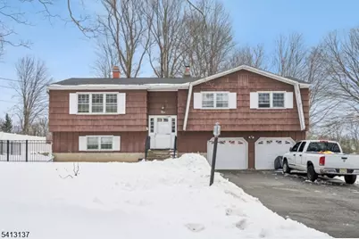 5 Summit Ave, Mount Olive, NJ 07828 - Photo 2