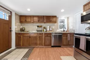 25 Bucknell Way, Hopatcong, NJ 07843 - Photo 8