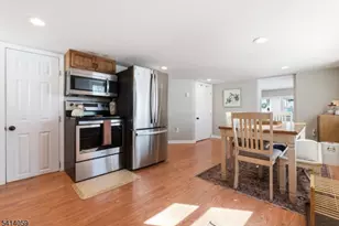 25 Bucknell Way, Hopatcong, NJ 07843 - Photo 10