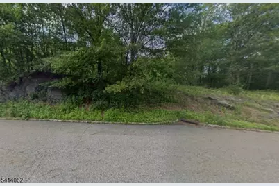 26 S Glen Rd, Kinnelon, NJ 07405 - Photo 2