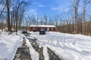 191 Millbrook Rd, Hardwick Township, NJ 07825 - Photo 34