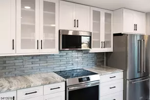 17 Putters Rd, Roxbury Township, NJ 07876 - Photo 6