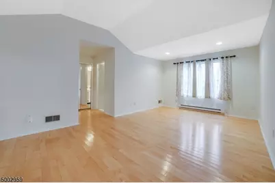 7 Hancock Ct, Montville Township, NJ 07045 - Photo 12